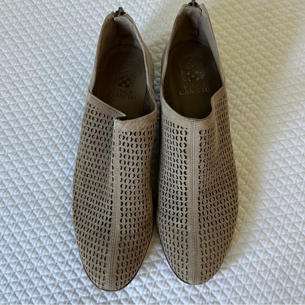 Vince Camuto Paleta Bootie • 9